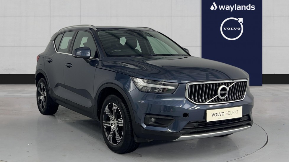 Main listing image - Volvo XC40