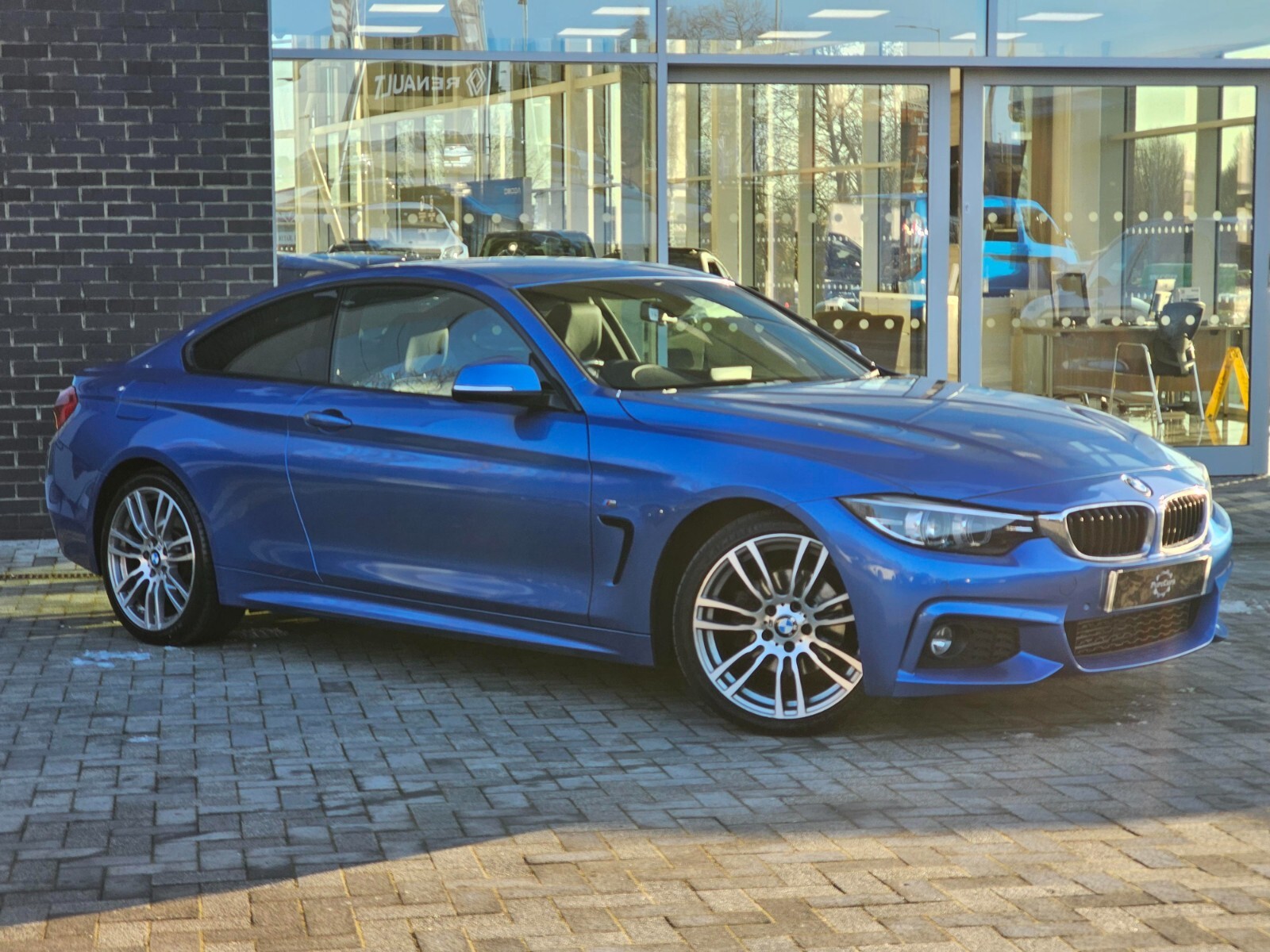 Main listing image - BMW 4 Series