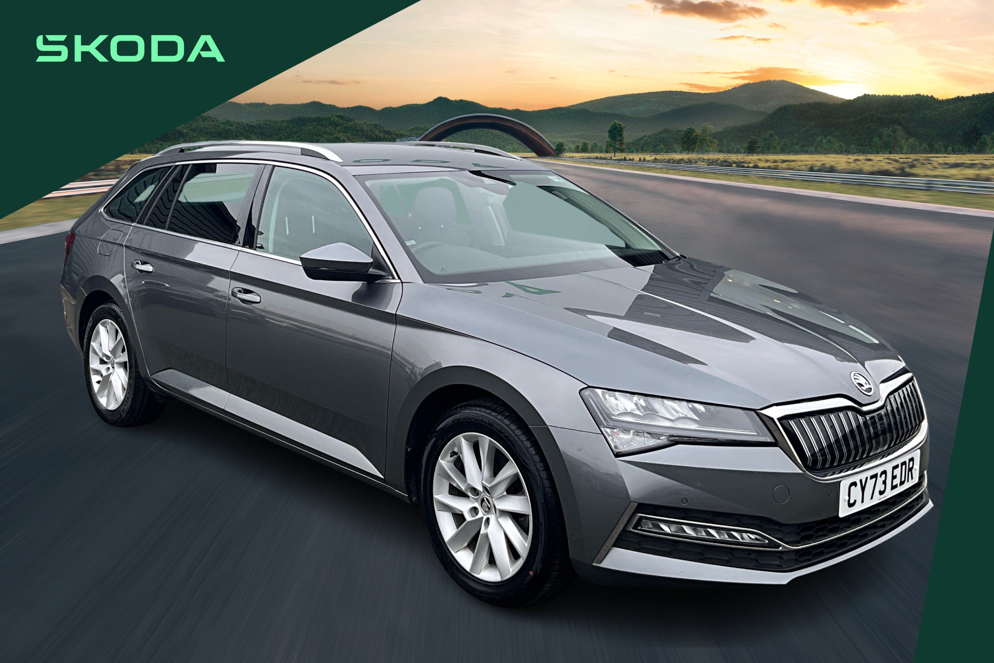 Main listing image - Skoda Superb Estate