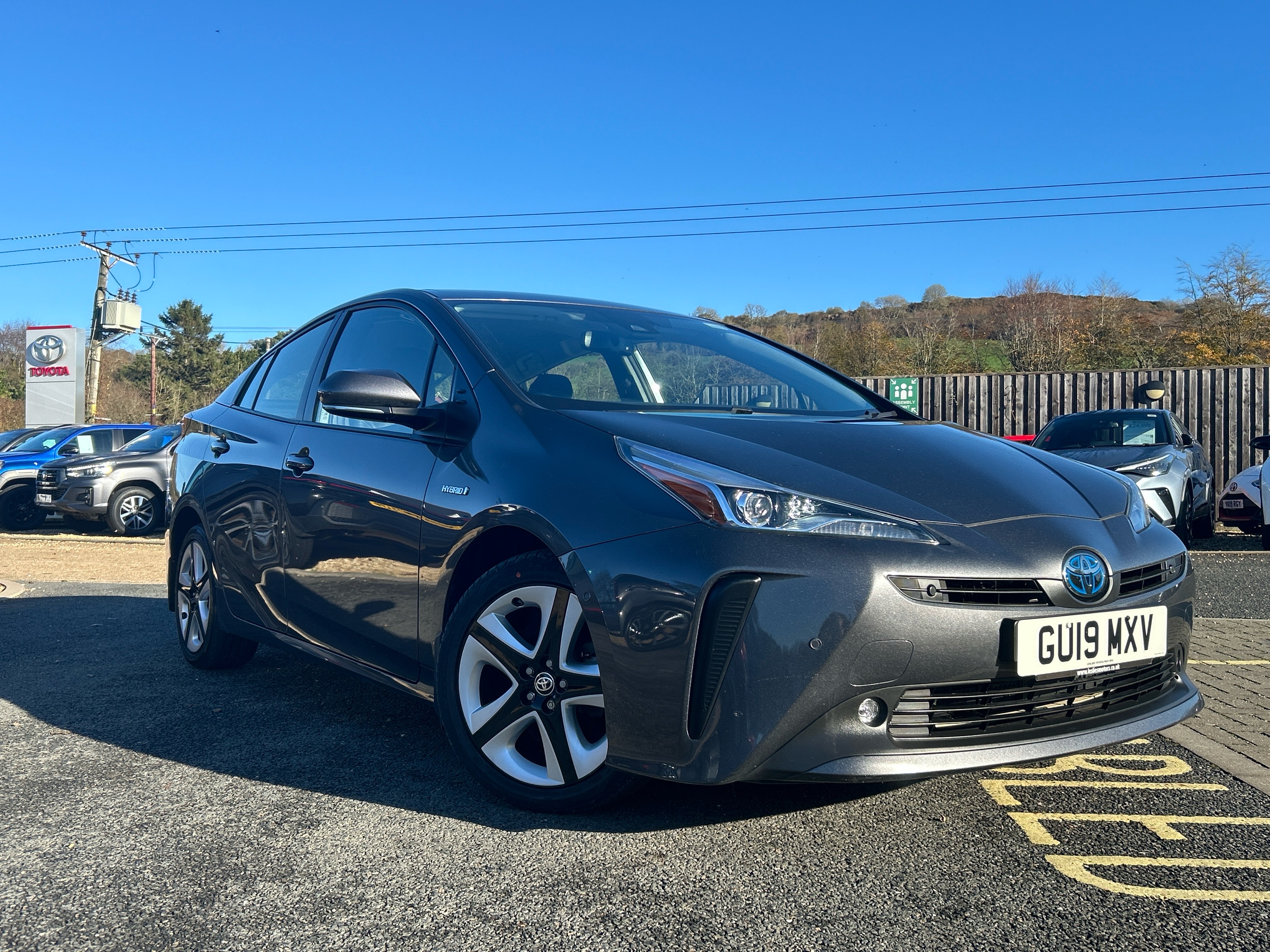 Main listing image - Toyota Prius