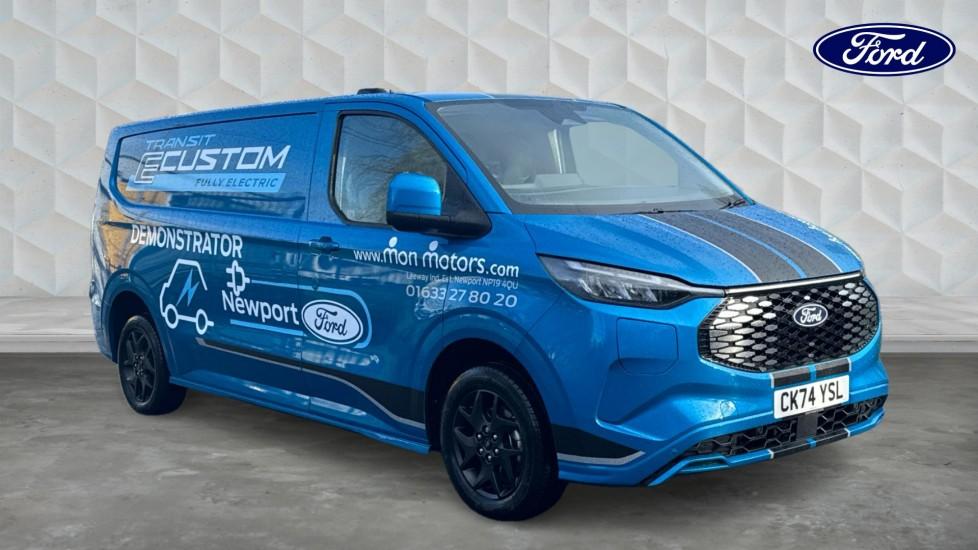 Main listing image - Ford Transit Custom