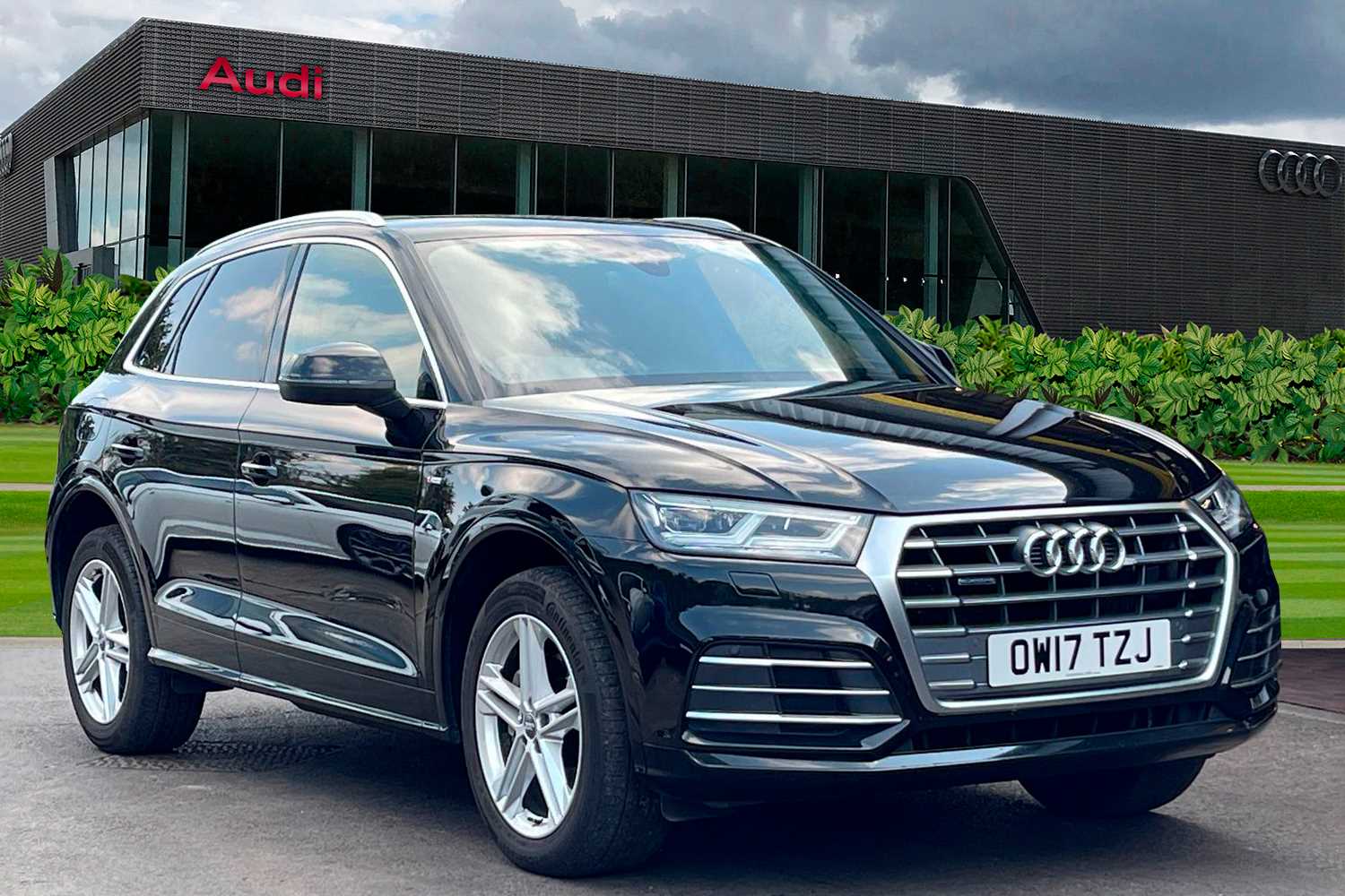 Main listing image - Audi Q5