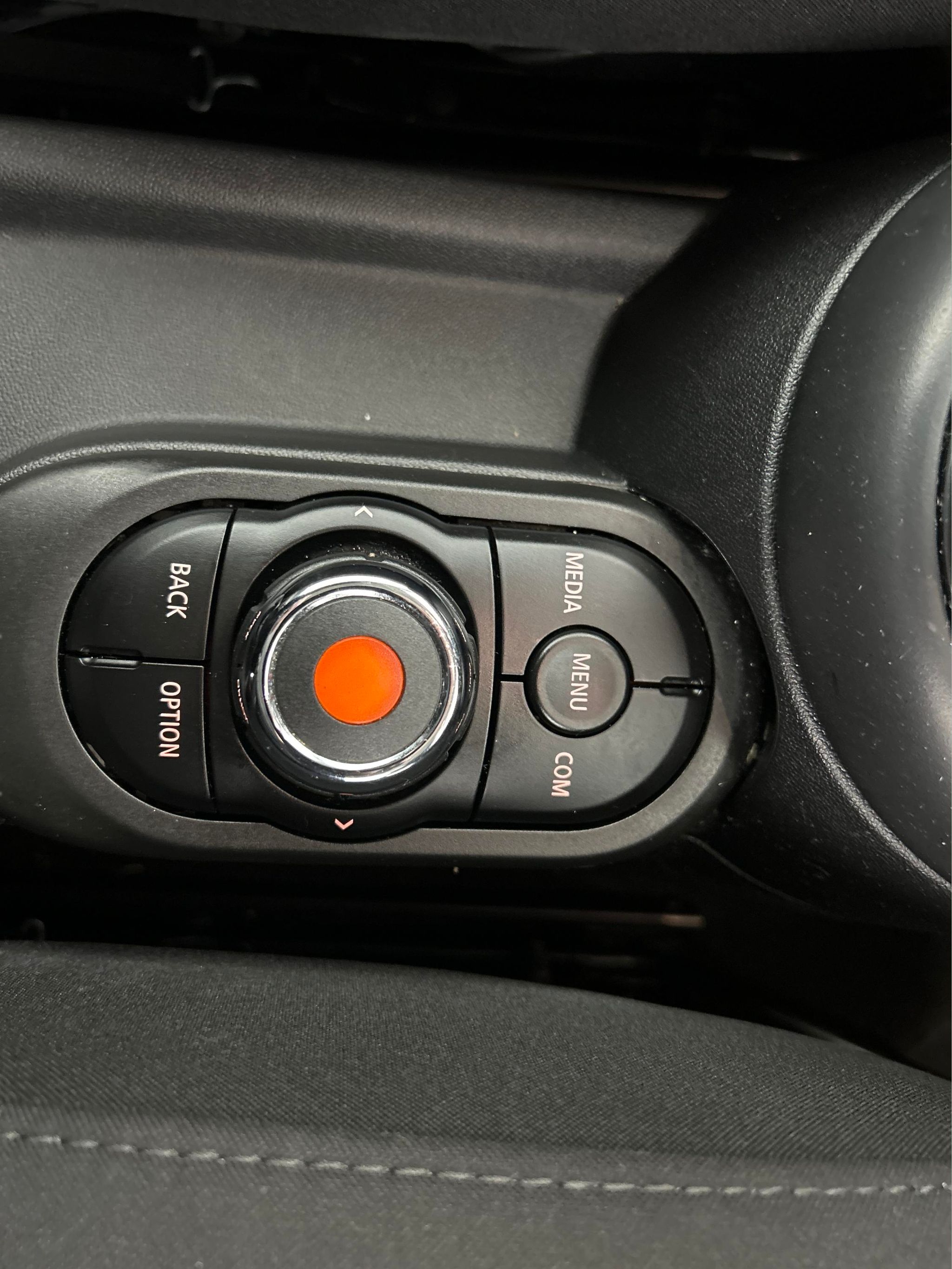 Main listing image - MINI Hatchback