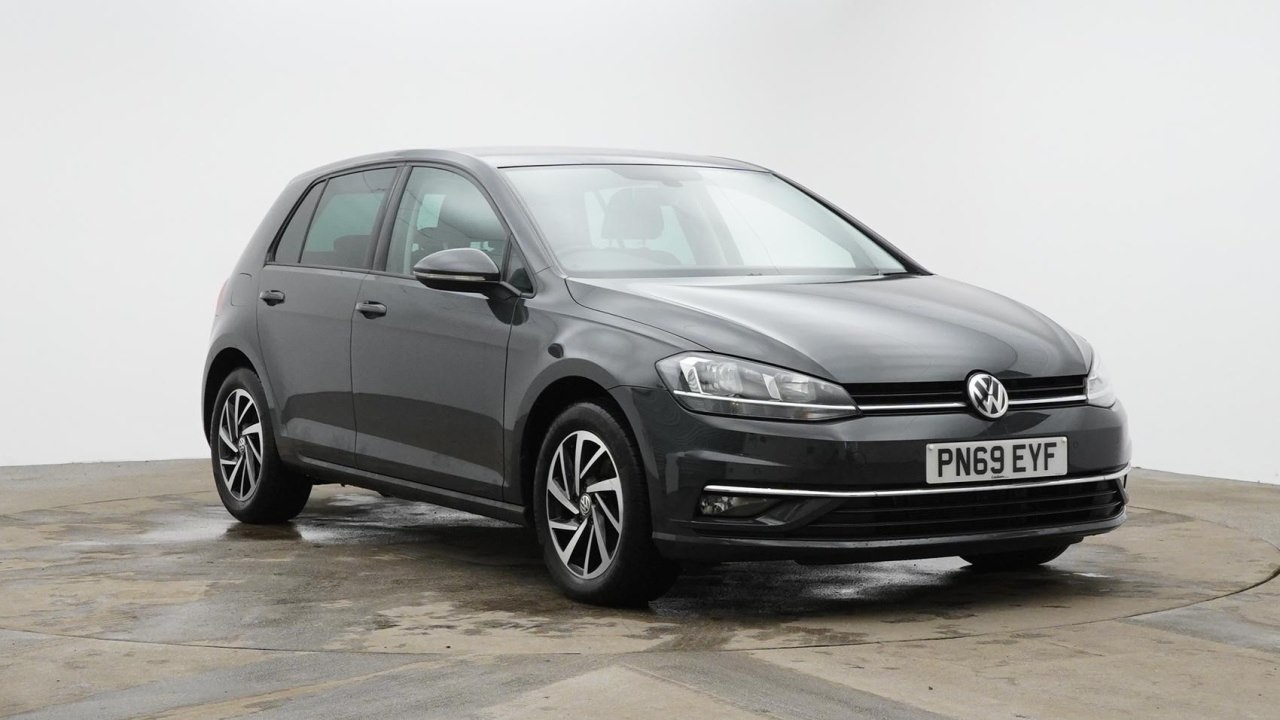 Main listing image - Volkswagen Golf