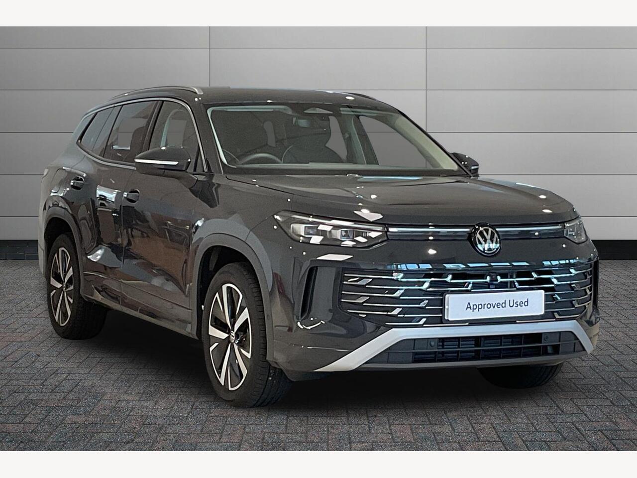 Main listing image - Volkswagen Tayron