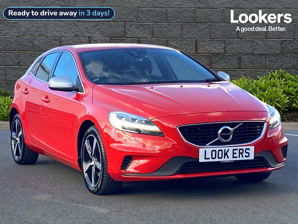 Main listing image - Volvo V40