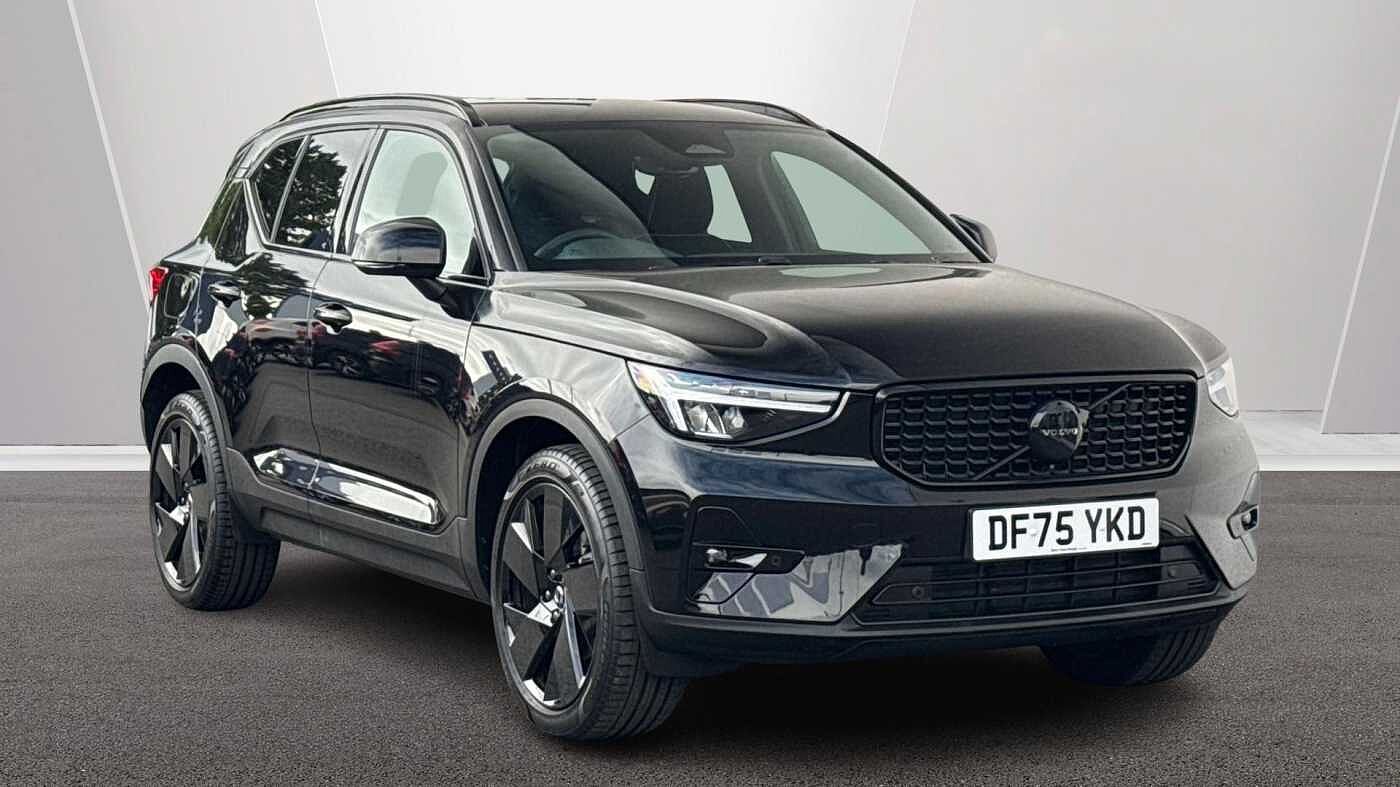 Main listing image - Volvo XC40