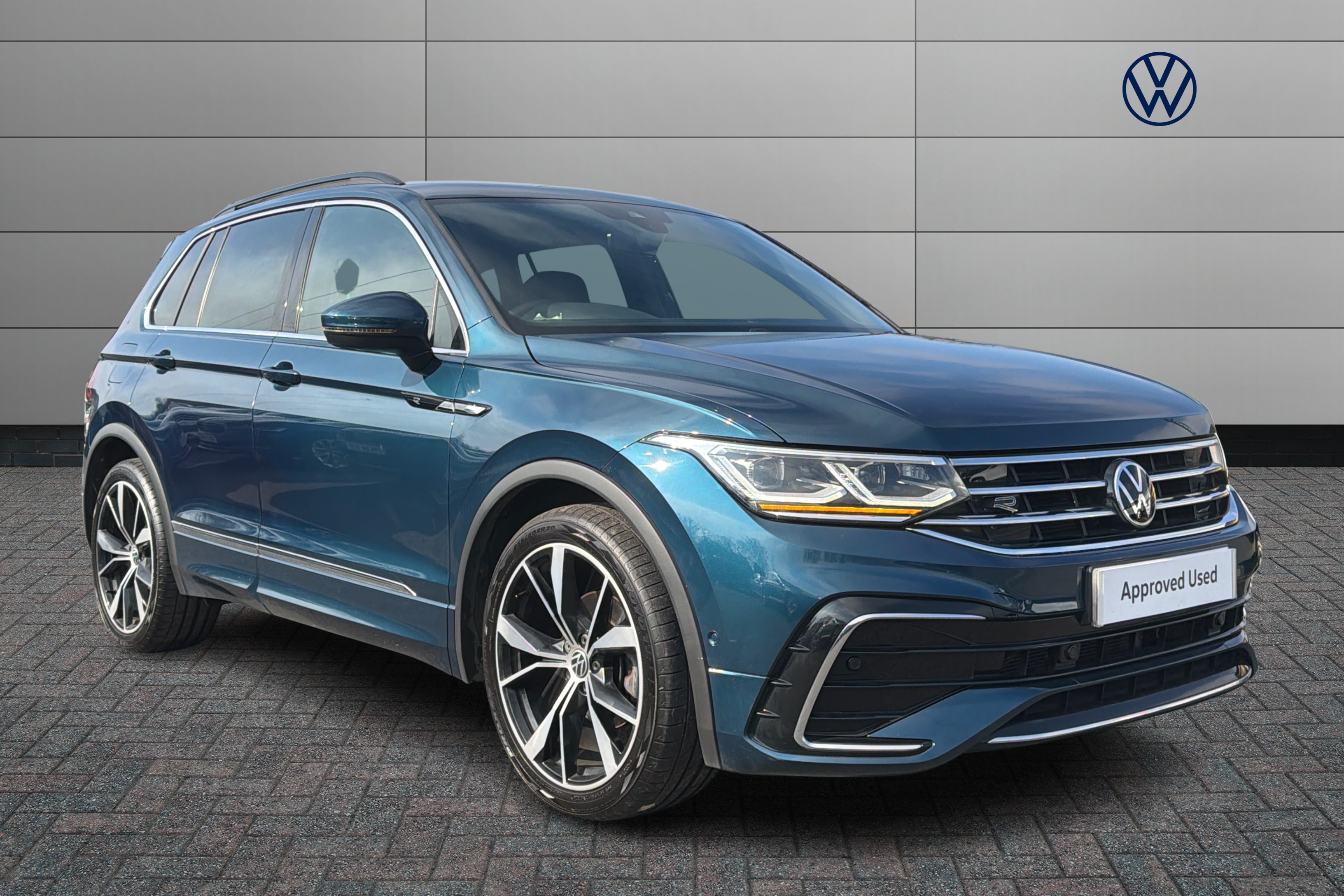 Main listing image - Volkswagen Tiguan