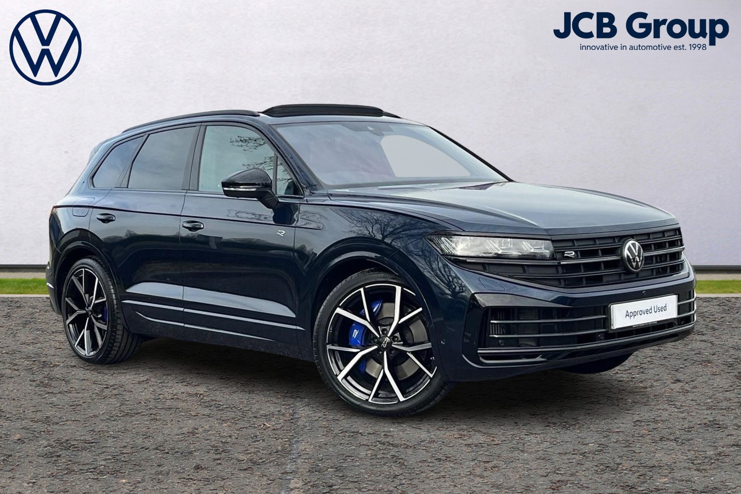 Main listing image - Volkswagen Touareg