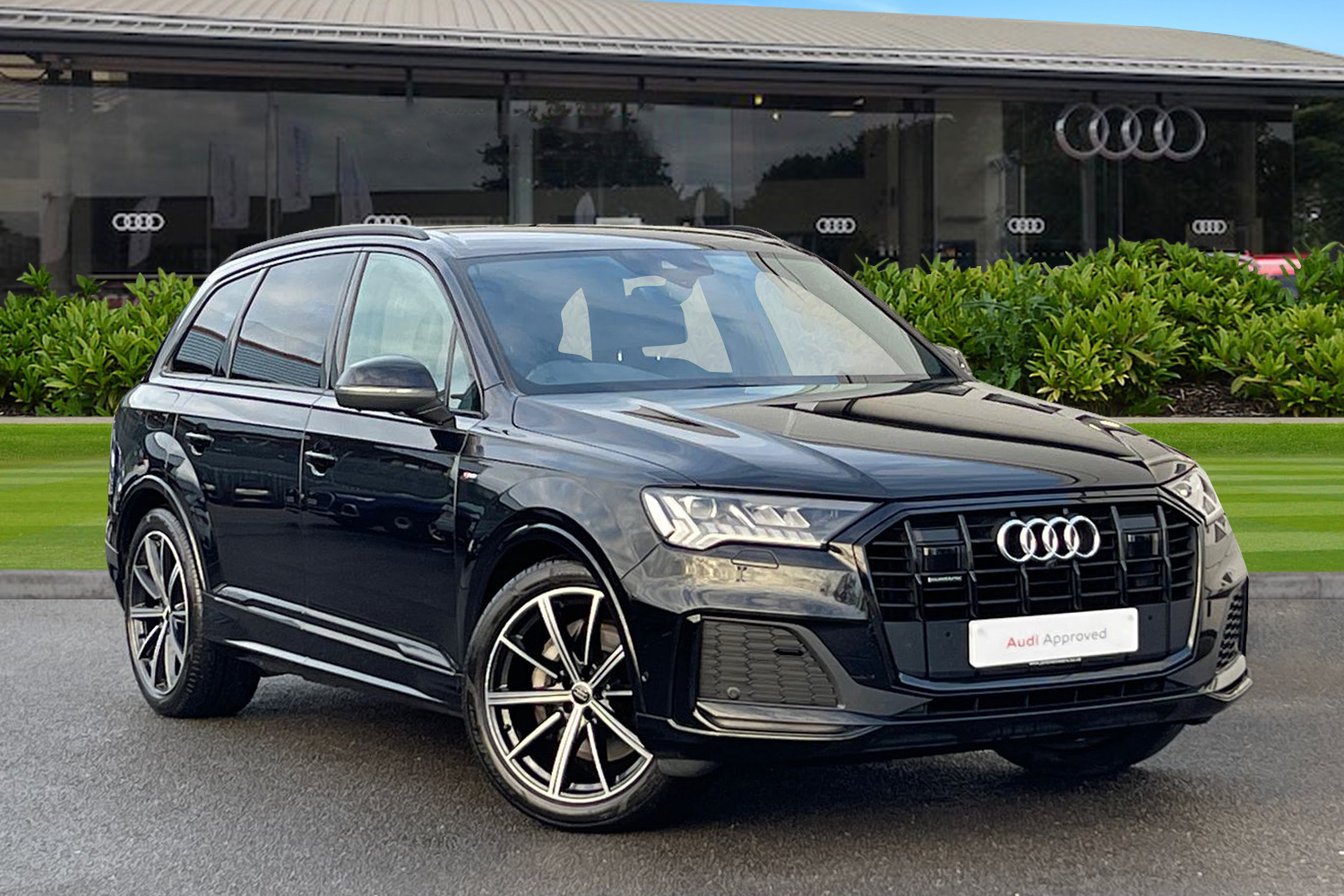 Main listing image - Audi Q7