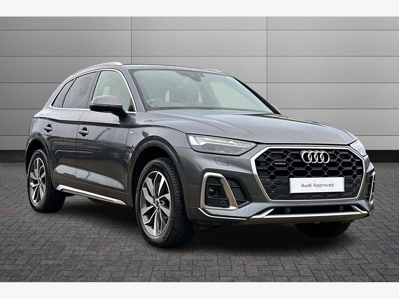 Main listing image - Audi Q7