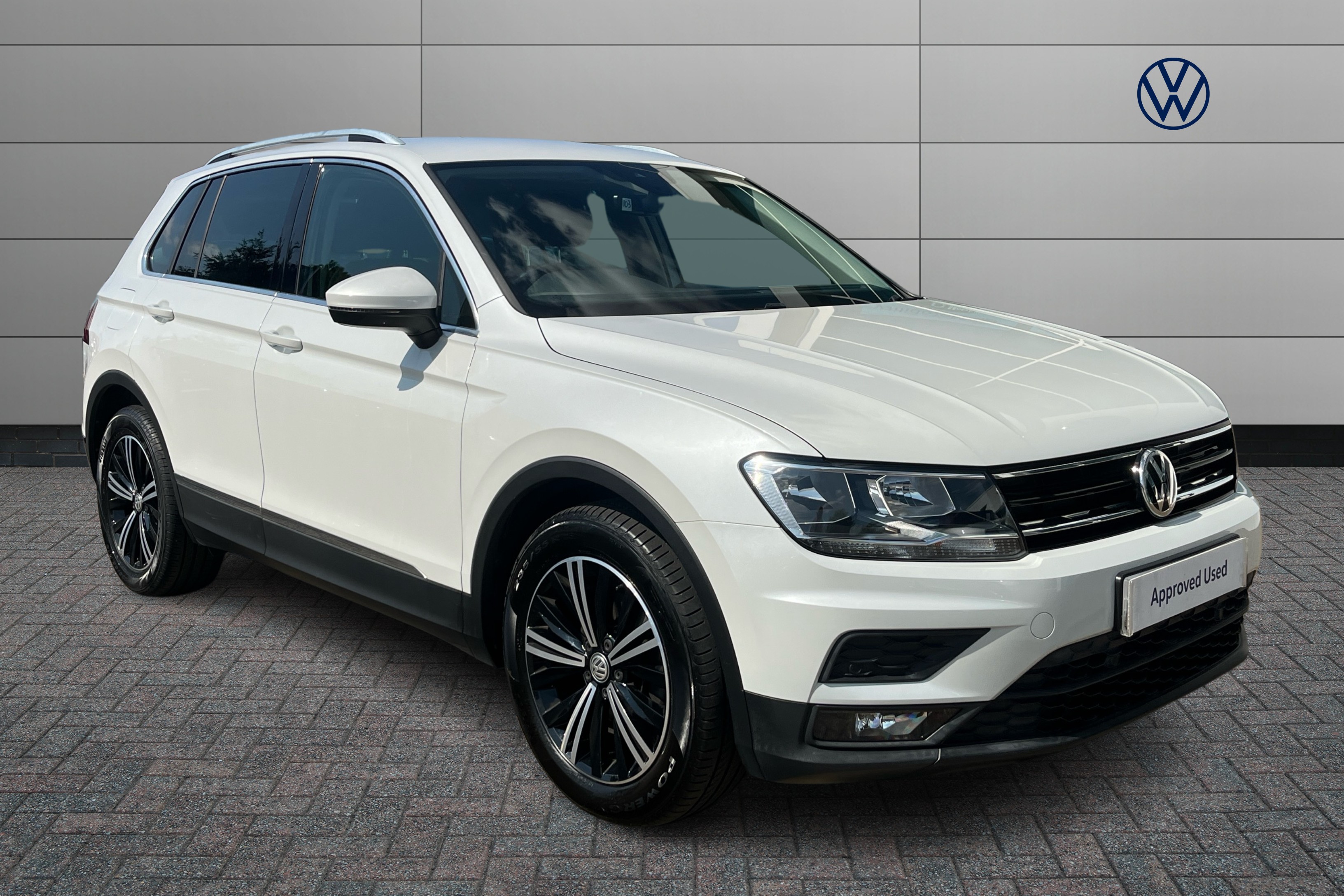 Main listing image - Volkswagen Tiguan
