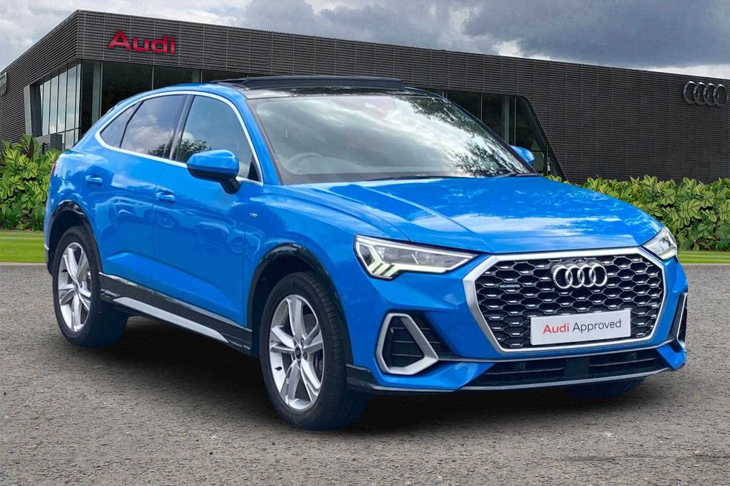 Main listing image - Audi Q3