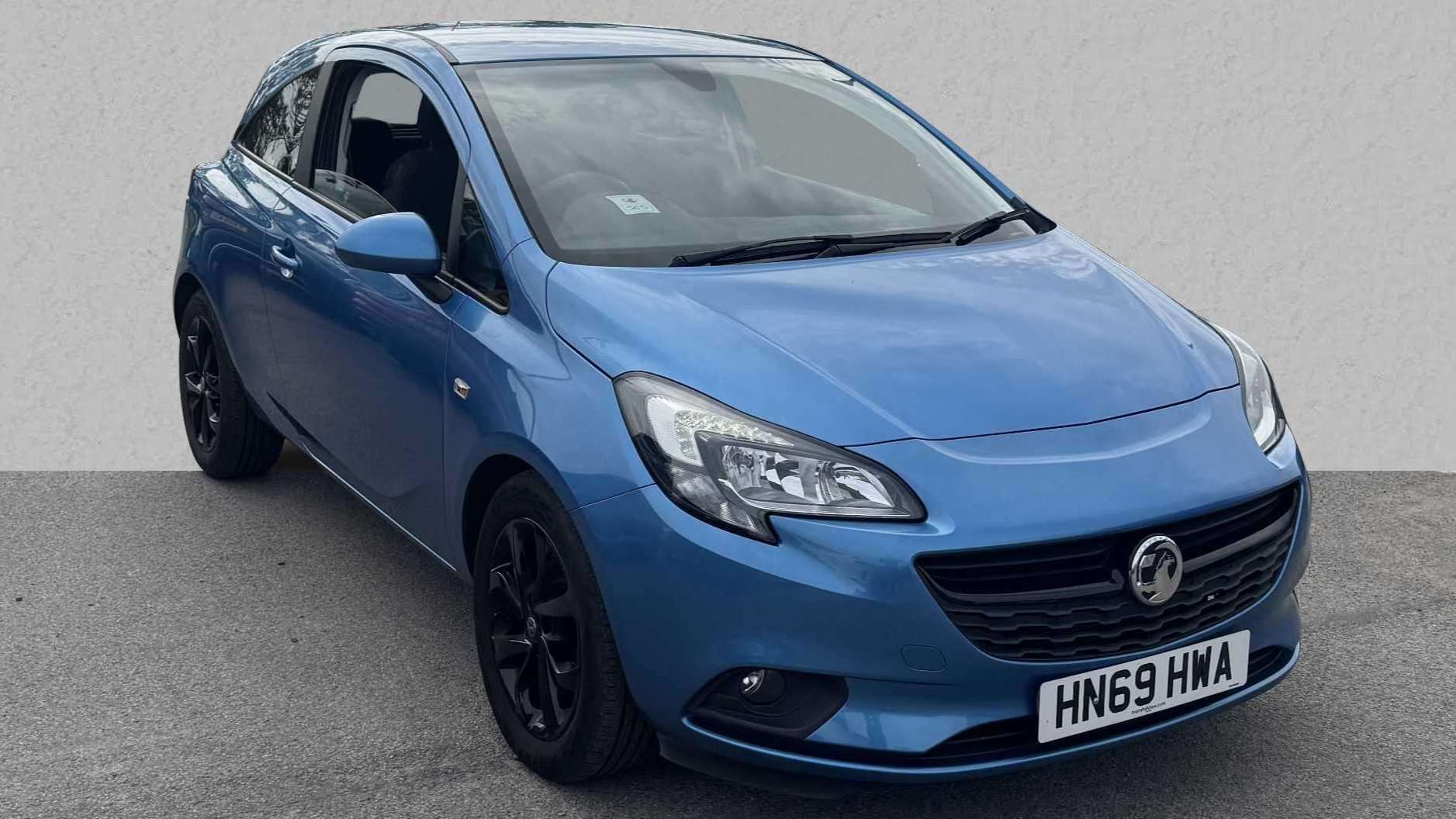 Main listing image - Vauxhall Corsa