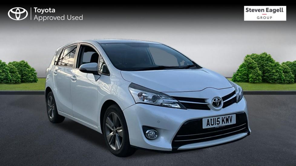 Main listing image - Toyota Verso