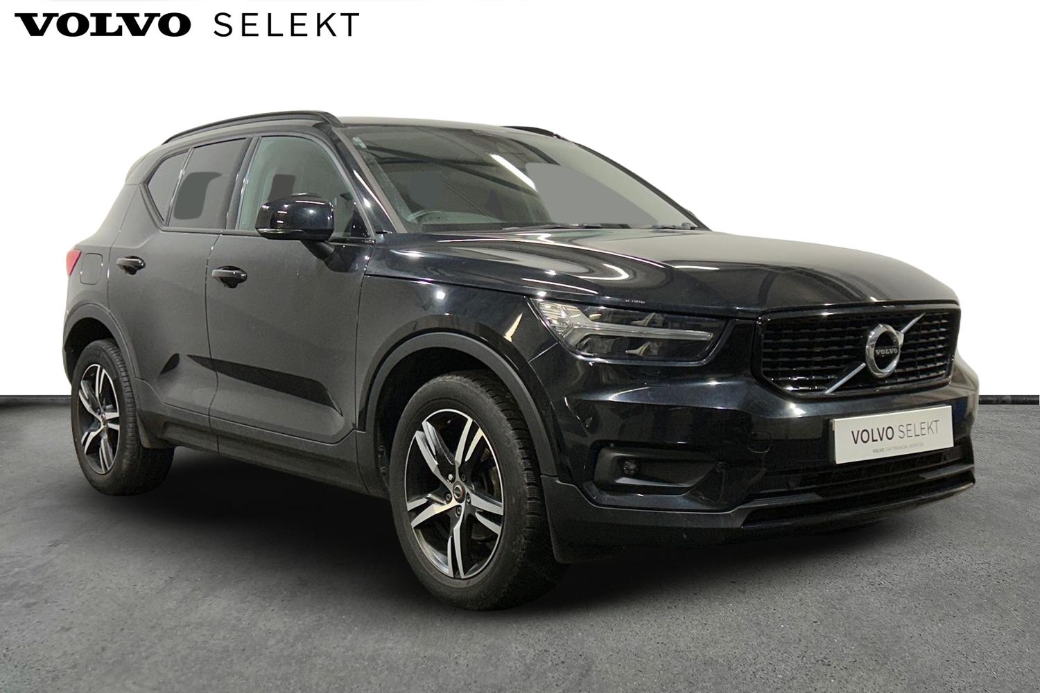 Main listing image - Volvo XC40