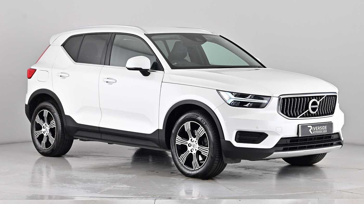 Main listing image - Volvo XC40
