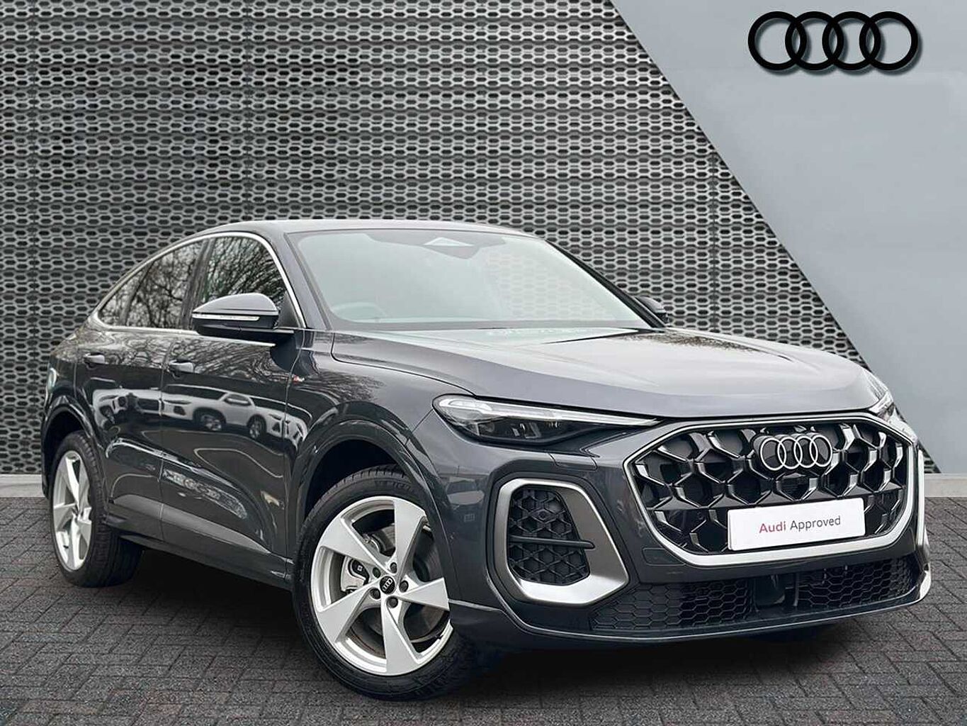 Main listing image - Audi Q5