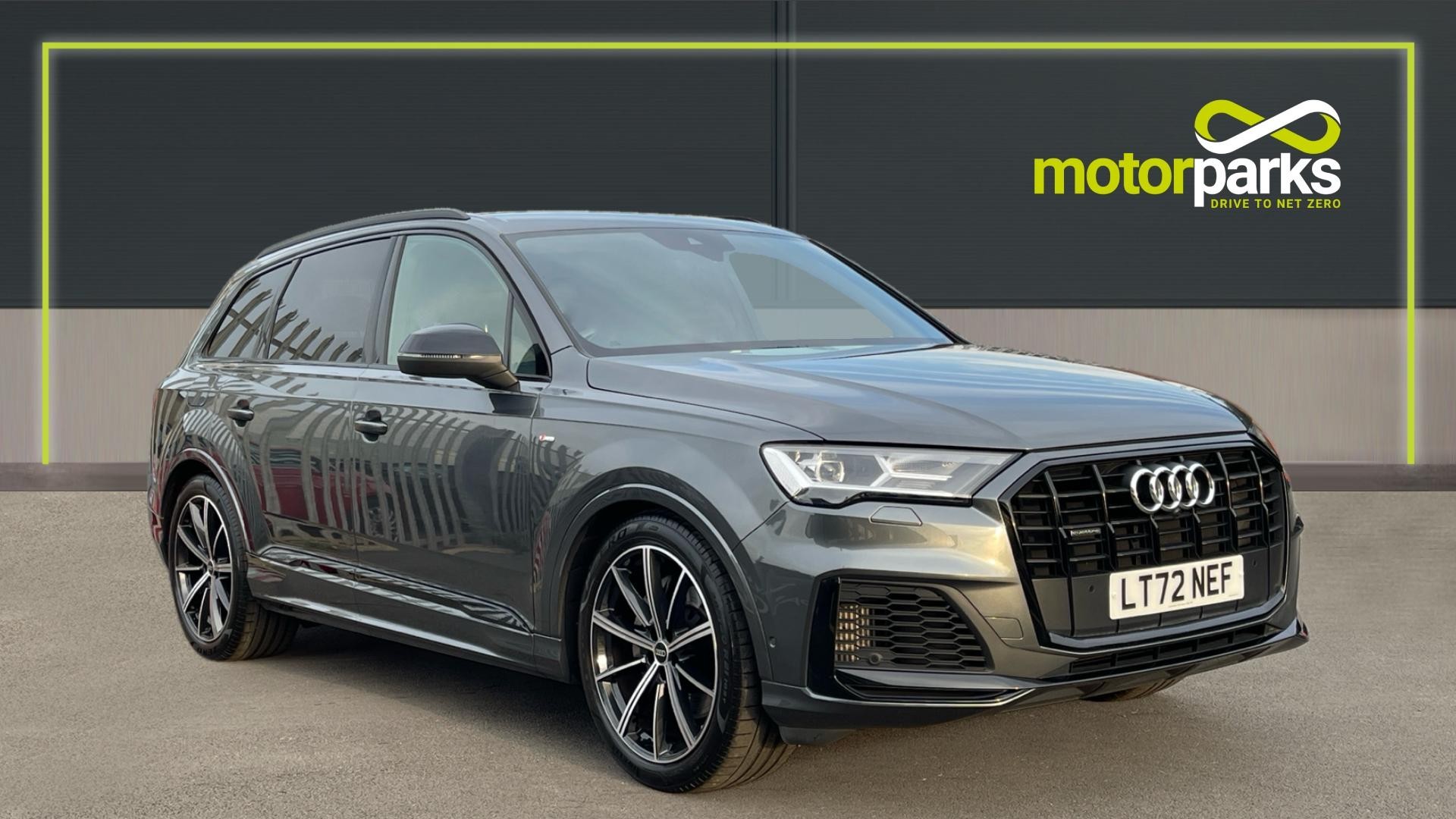 Main listing image - Audi Q7