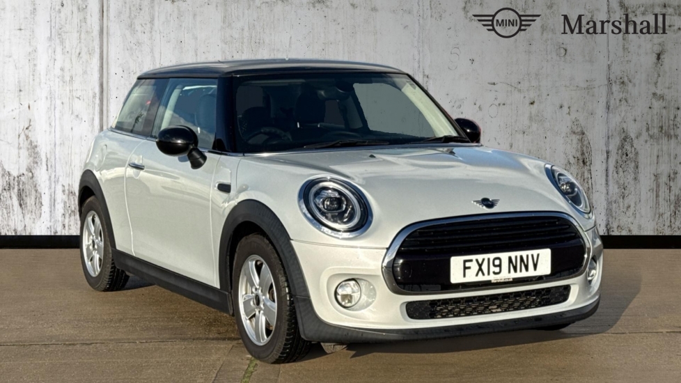 Main listing image - MINI Hatchback