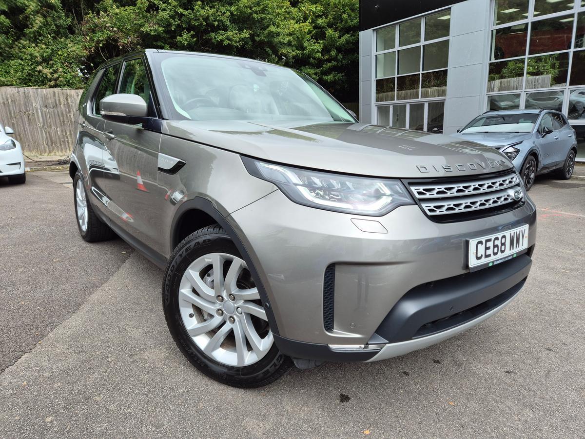 Main listing image - Land Rover Discovery