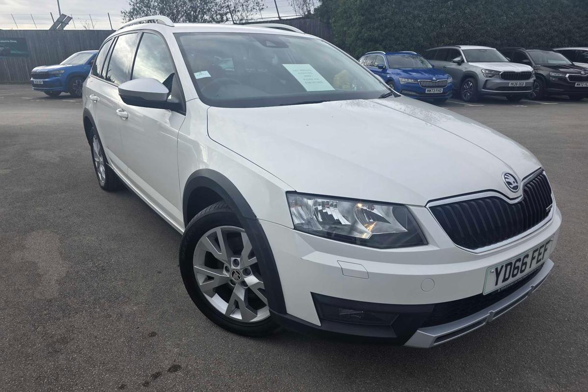 Main listing image - Skoda Octavia Estate