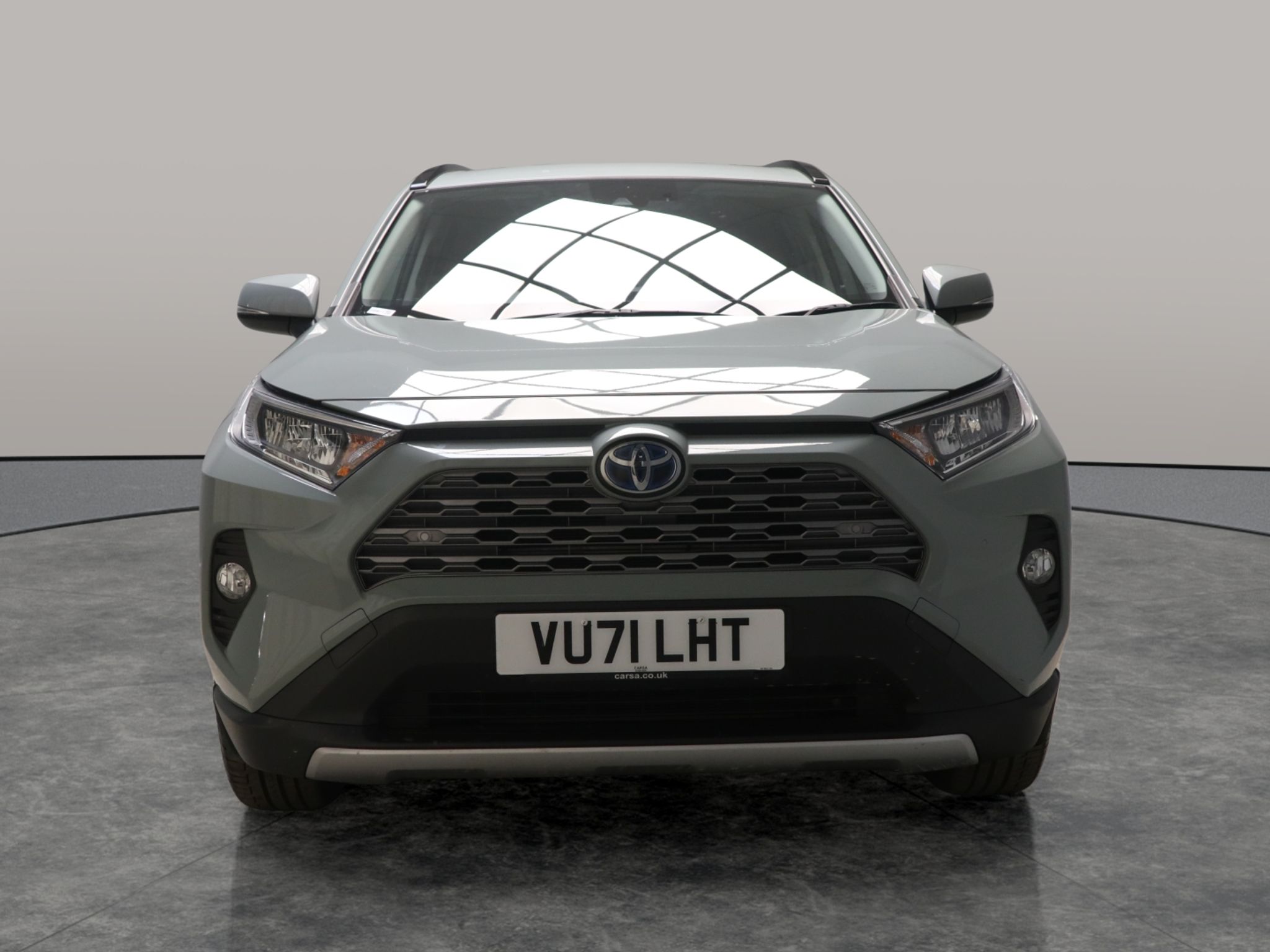 Main listing image - Toyota RAV4