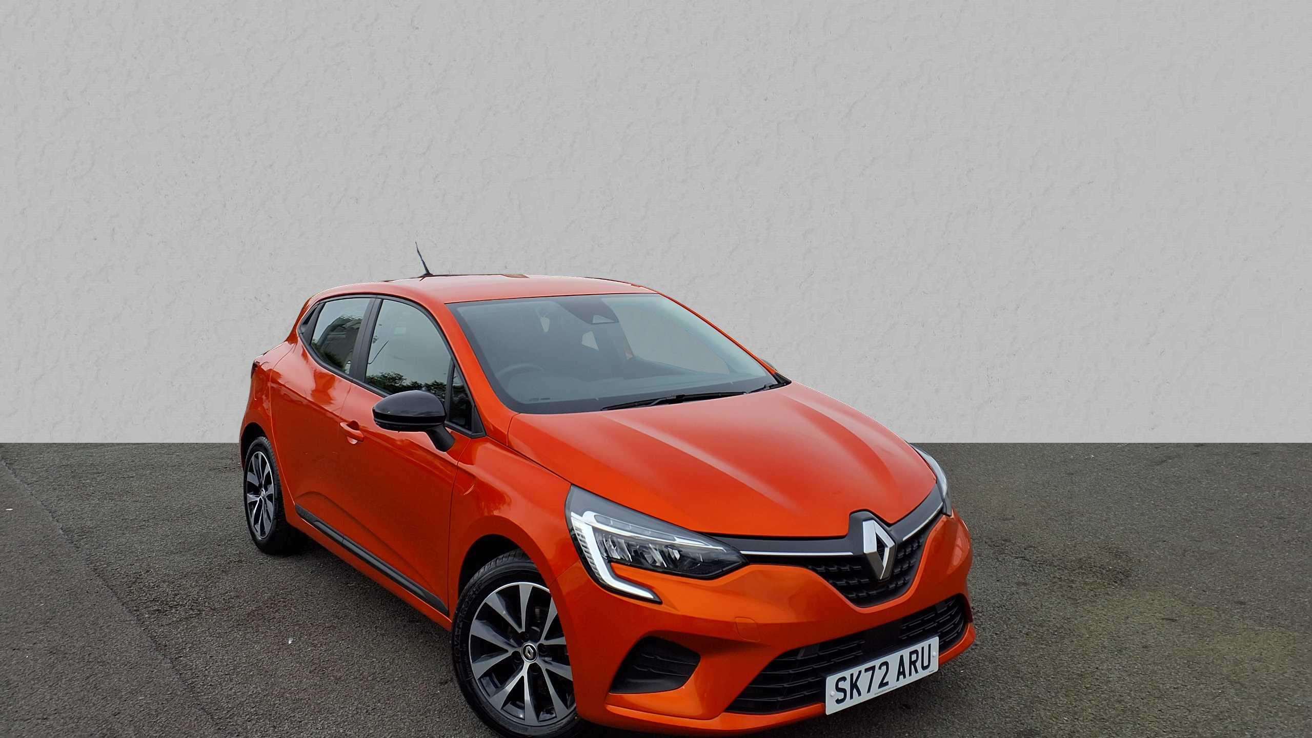 Main listing image - Renault Clio