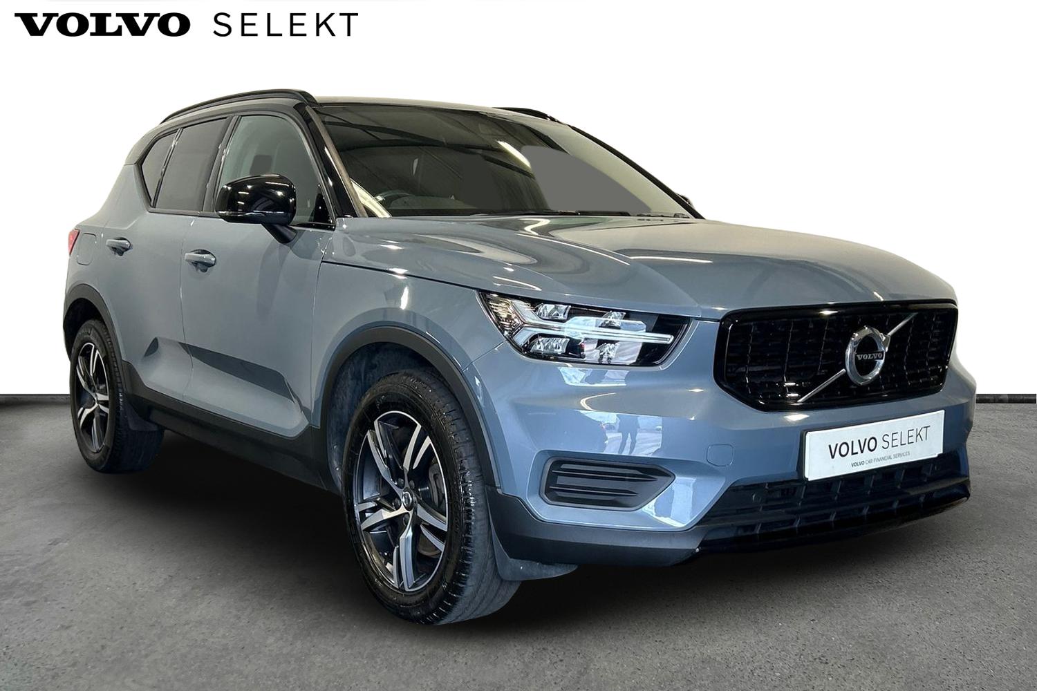 Main listing image - Volvo XC40