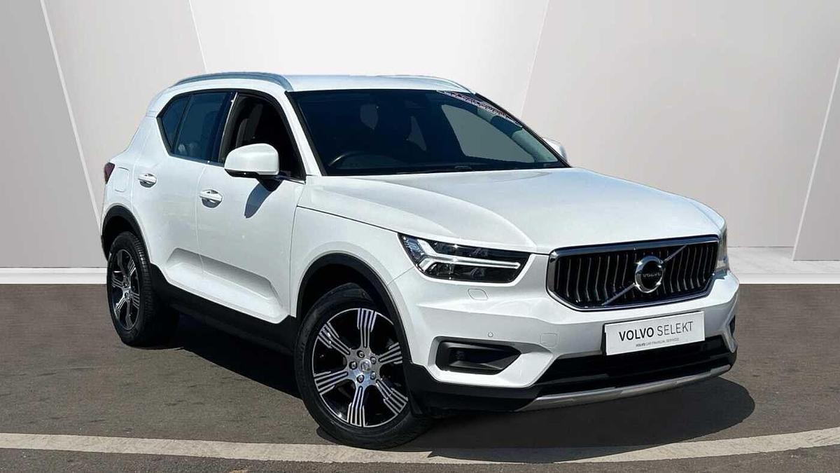 Main listing image - Volvo XC40