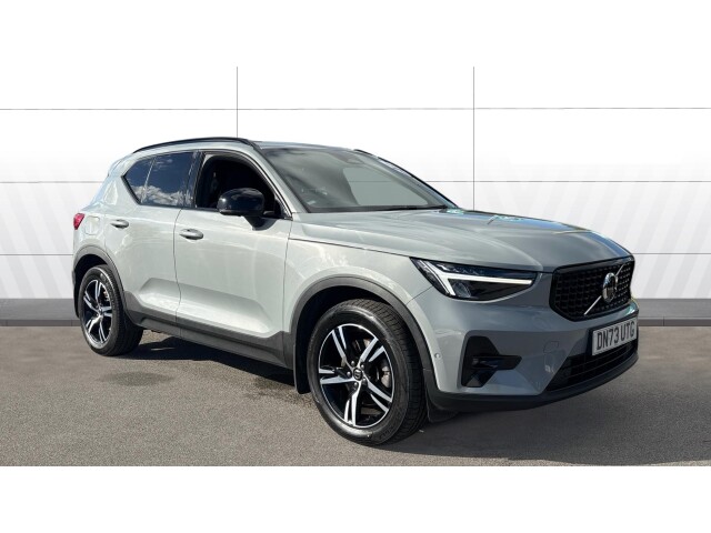 Main listing image - Volvo XC40
