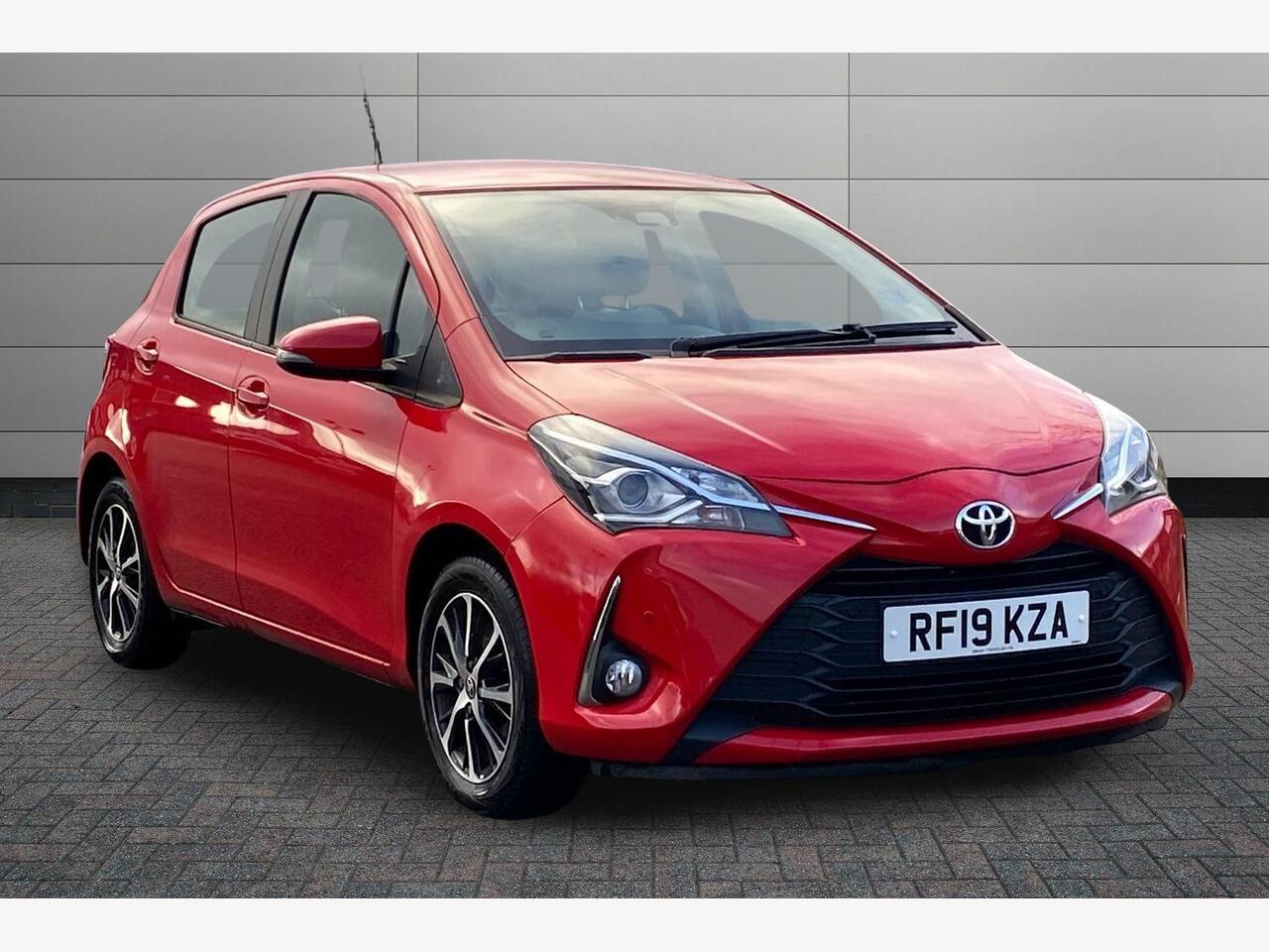 Main listing image - Toyota Yaris
