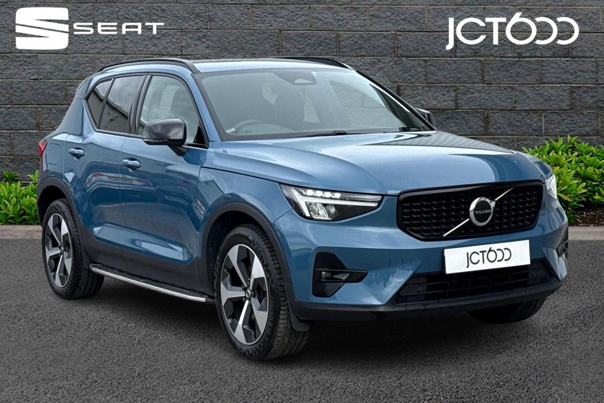 Main listing image - Volvo XC40