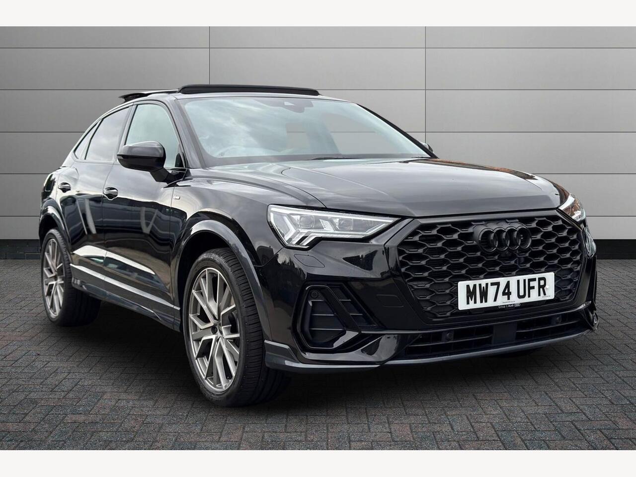 Main listing image - Audi Q3