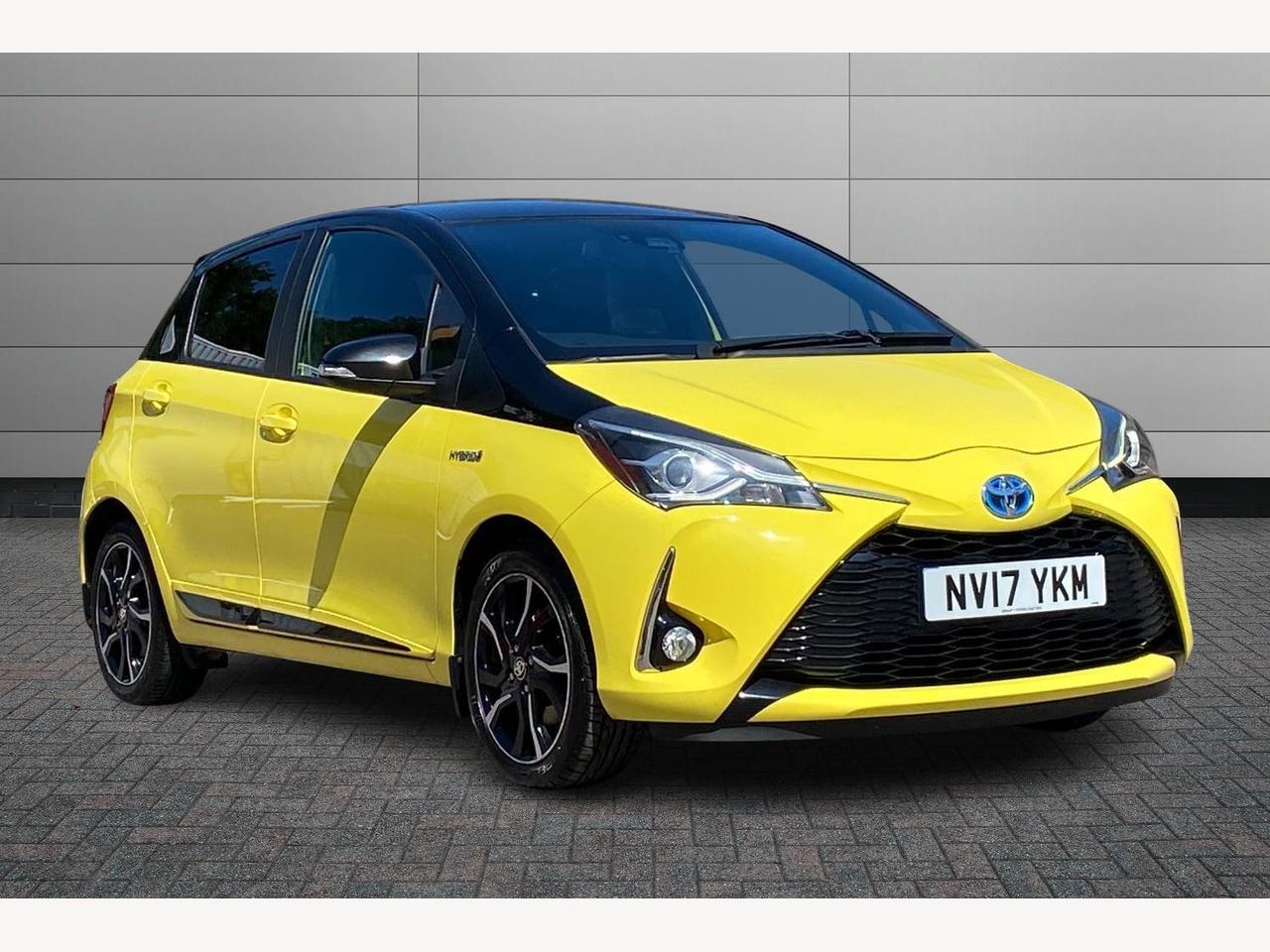 Main listing image - Toyota Yaris