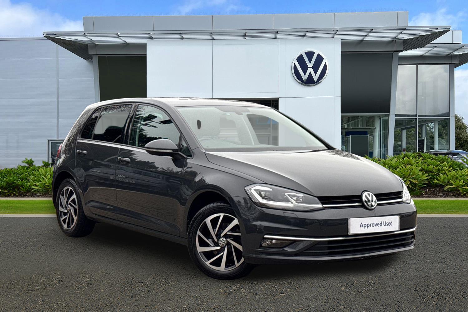 Main listing image - Volkswagen Golf