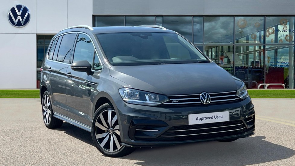 Main listing image - Volkswagen Touran
