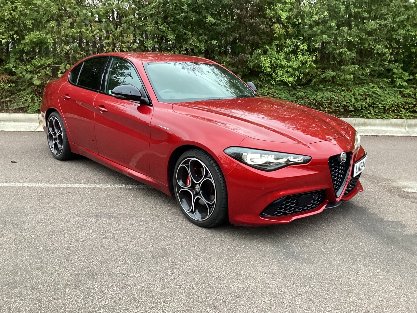 Main listing image - Alfa Romeo Giulia