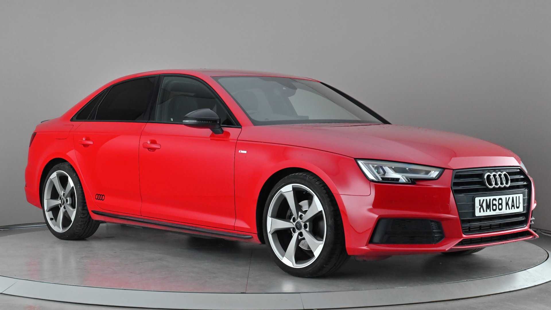 Main listing image - Audi A4