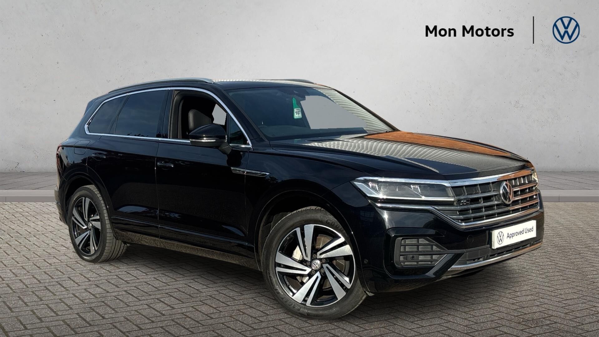 Main listing image - Volkswagen Touareg