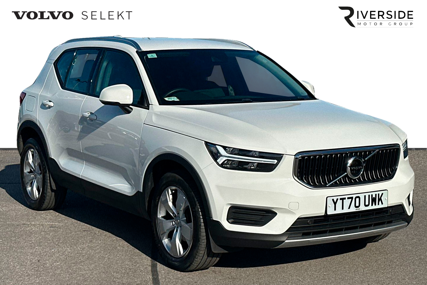 Main listing image - Volvo XC40