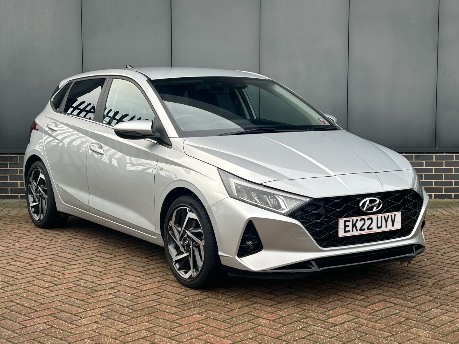 Main listing image - Hyundai i20