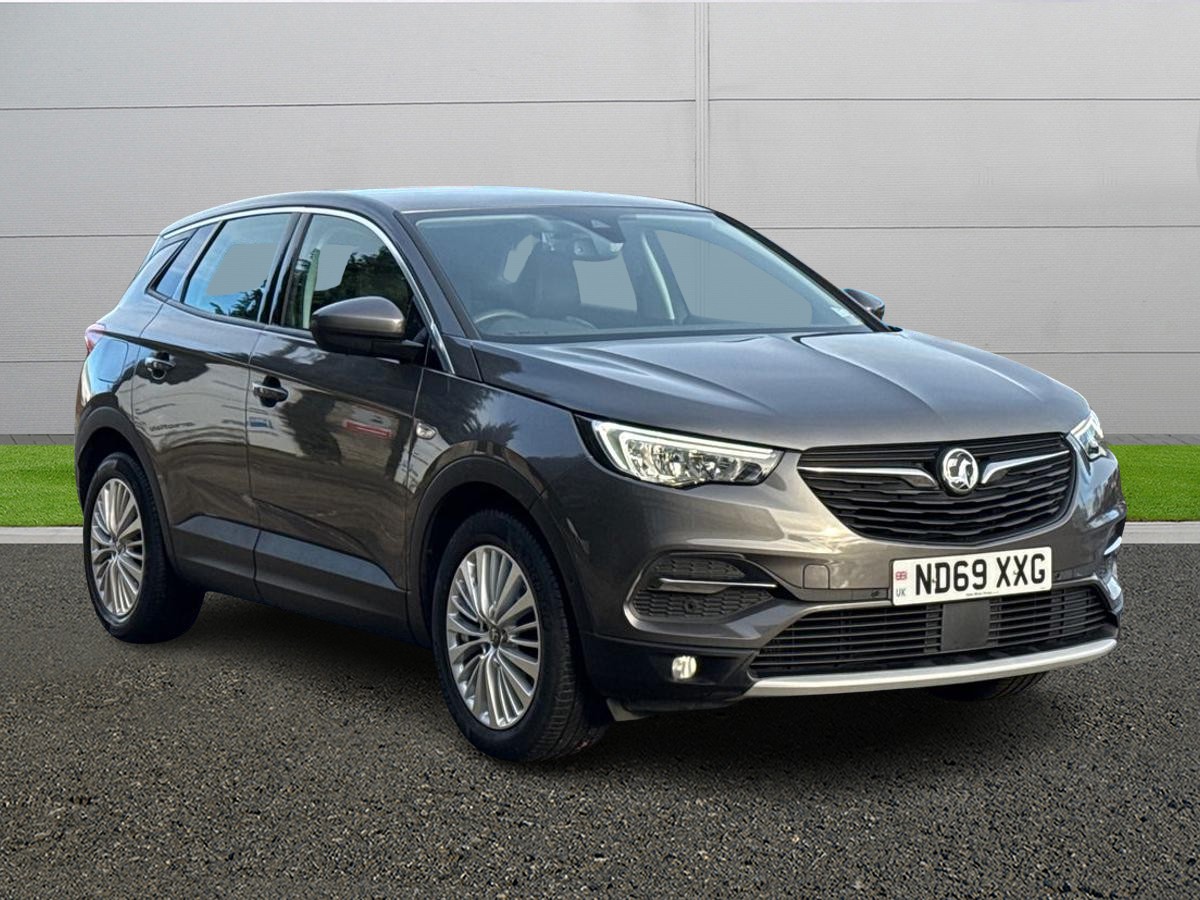 Main listing image - Vauxhall Grandland X