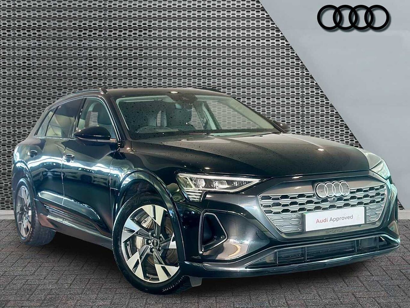 Main listing image - Audi Q8 e-tron