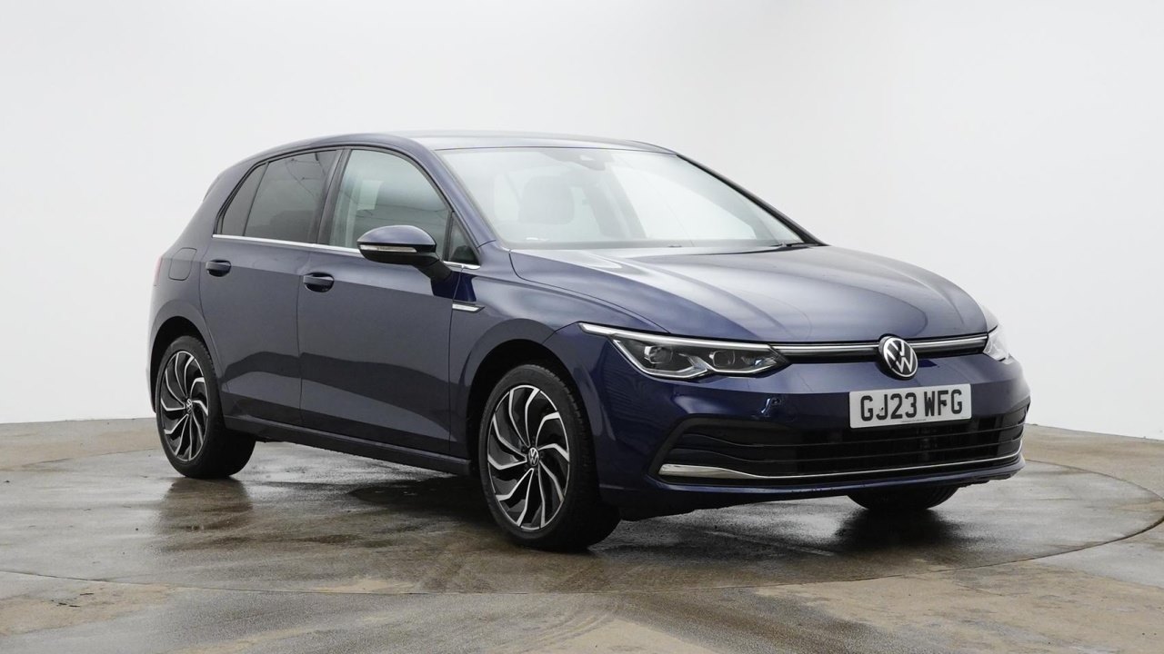 Main listing image - Volkswagen Golf