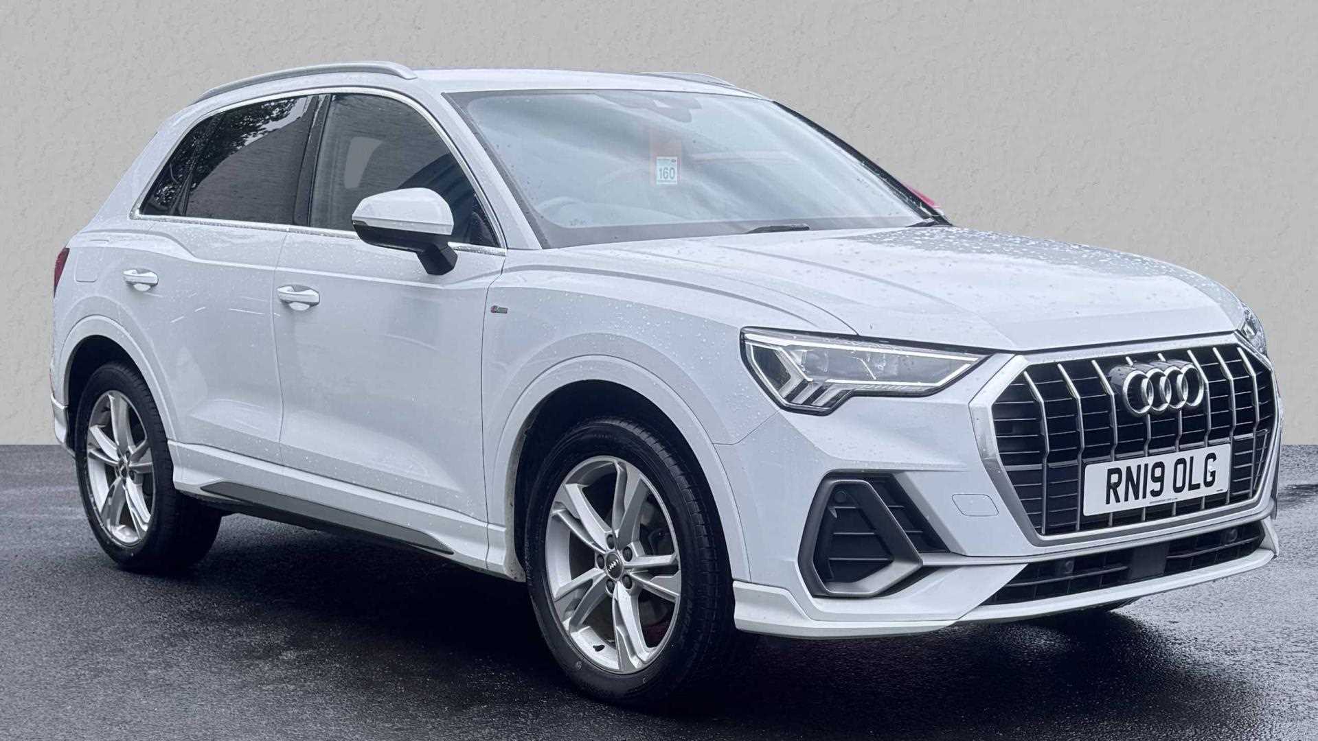 Main listing image - Audi Q3