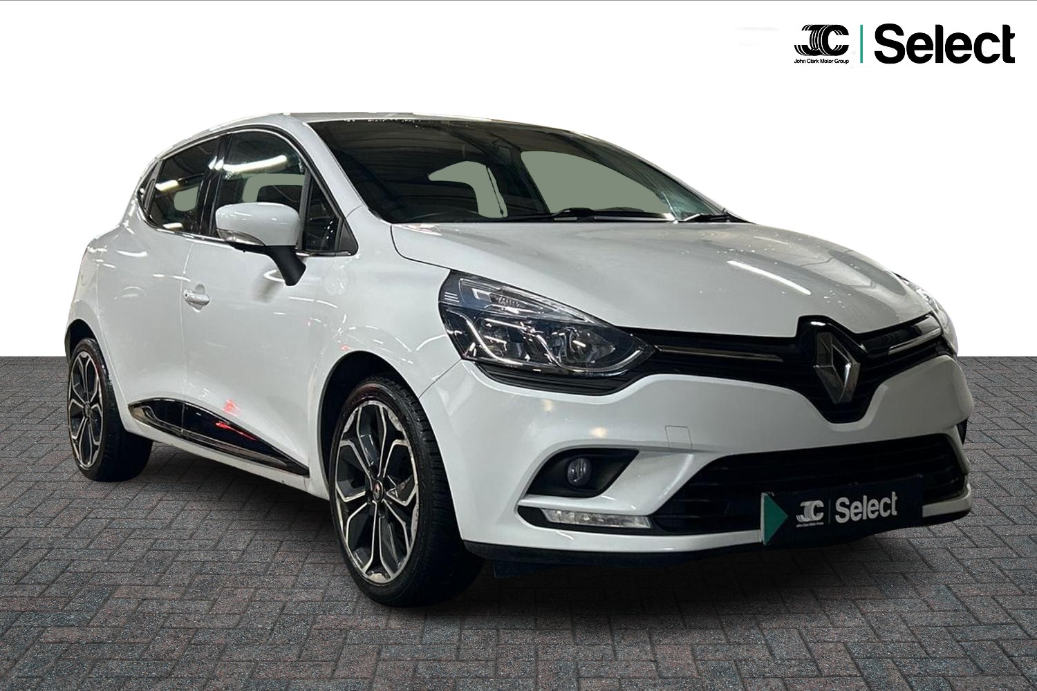 Main listing image - Renault Clio