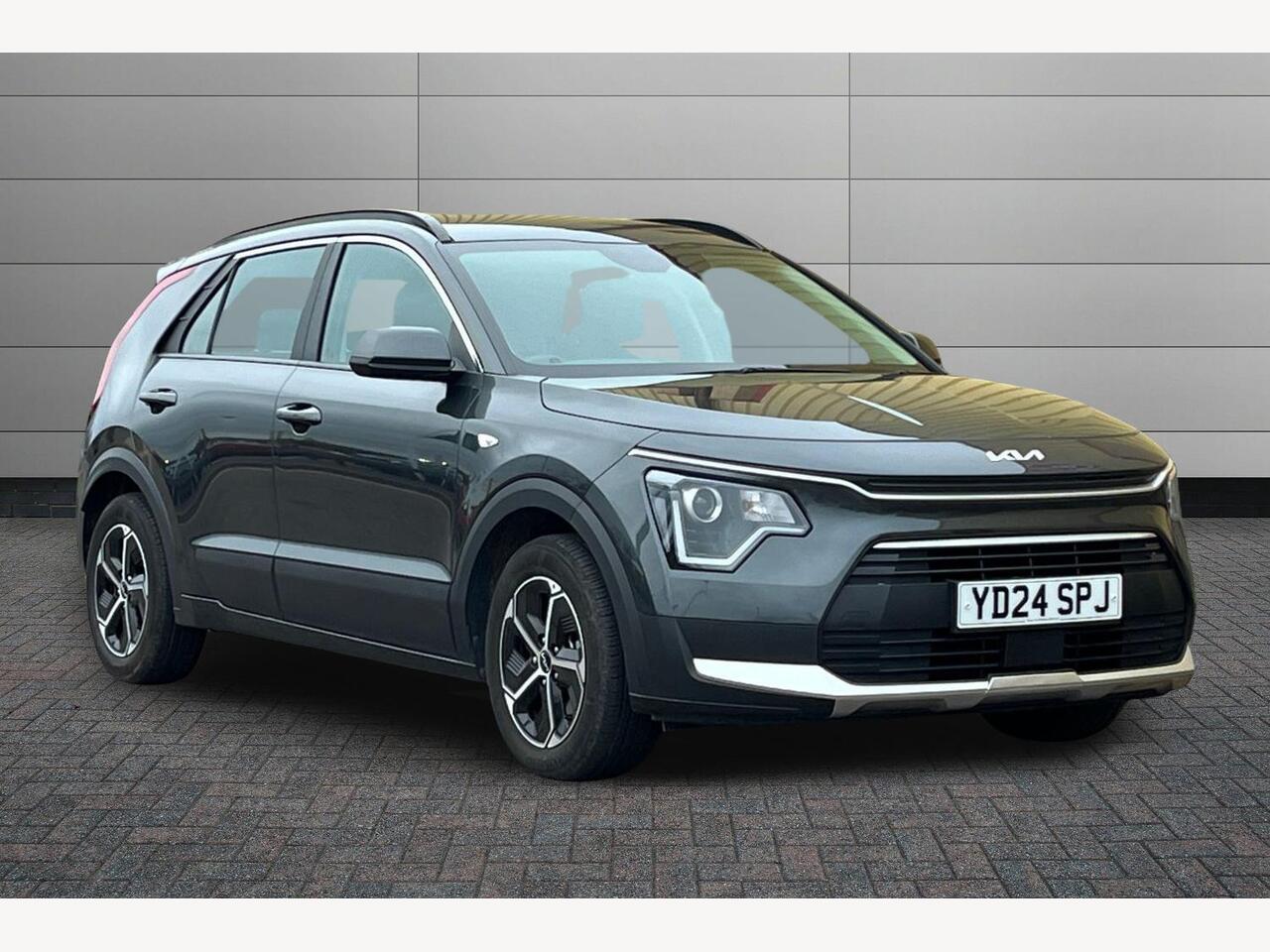 Main listing image - Kia Niro