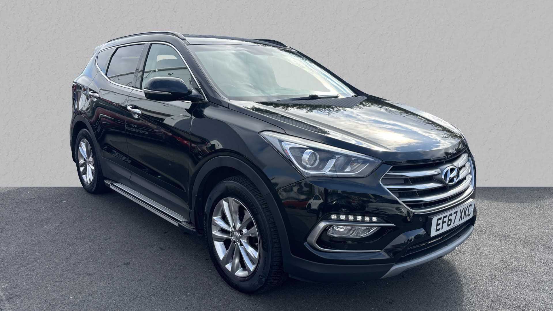 Main listing image - Hyundai Santa Fe