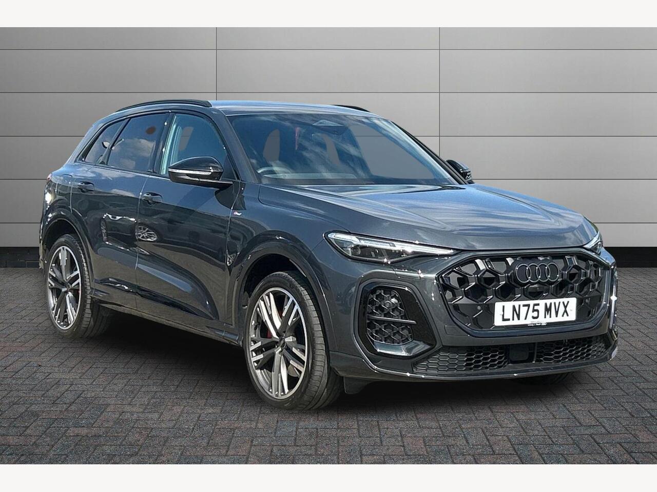 Main listing image - Audi Q5